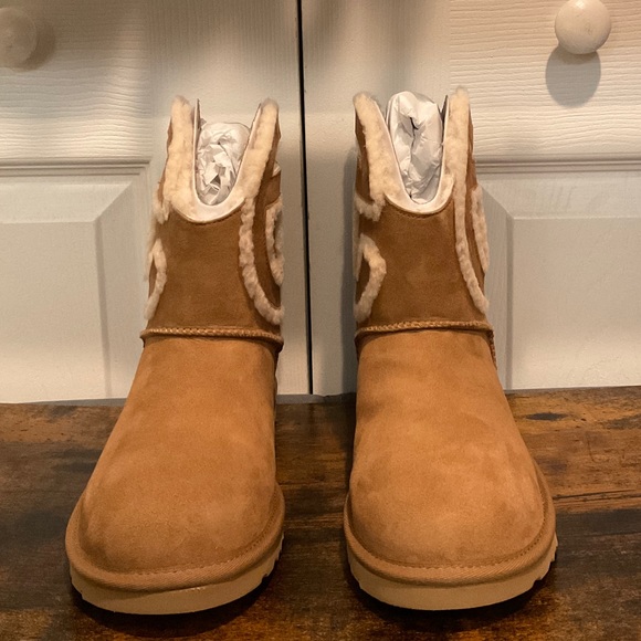🆕Ugg X Telfar Limited Edition Chestnut Brown Classic Short Telfar Logo Ugg Boot - Picture 9 of 15